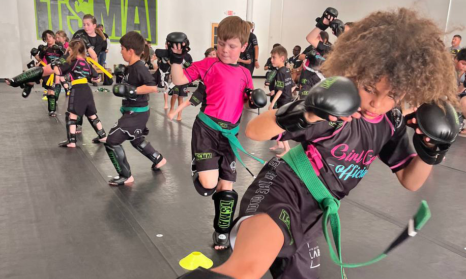 junior-kickboxing-img-v2 Junior Kickboxing practice